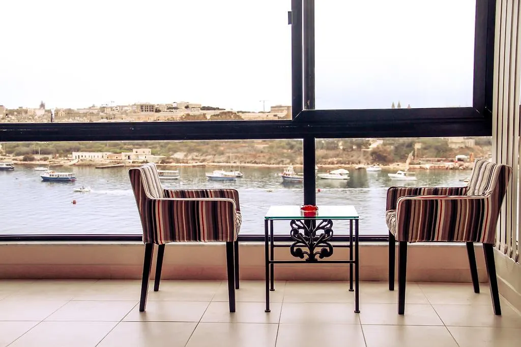 Strand Mansions Sliema 0*,  Malta